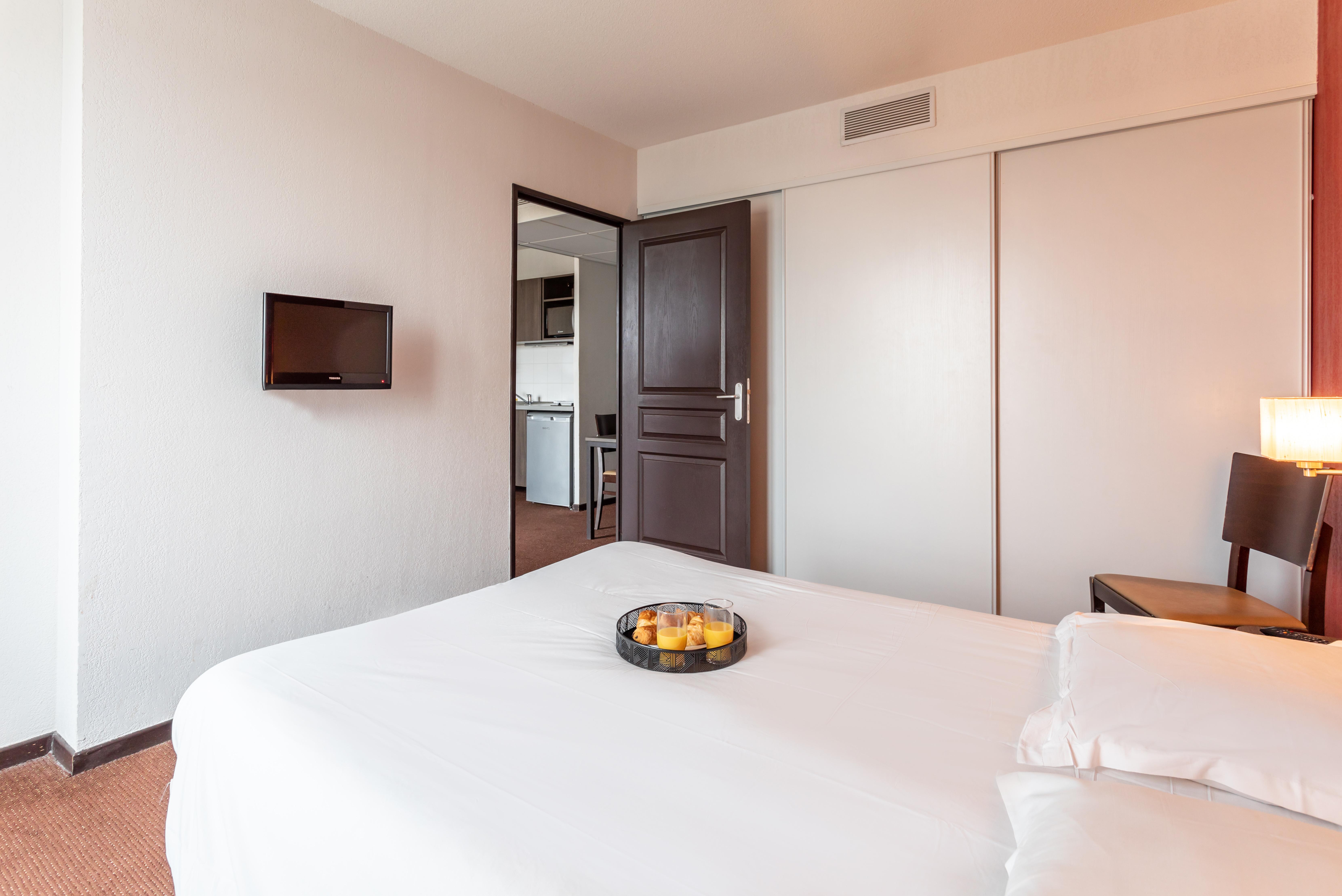 Comfort Aparthotel Nimes Centre Екстер'єр фото
