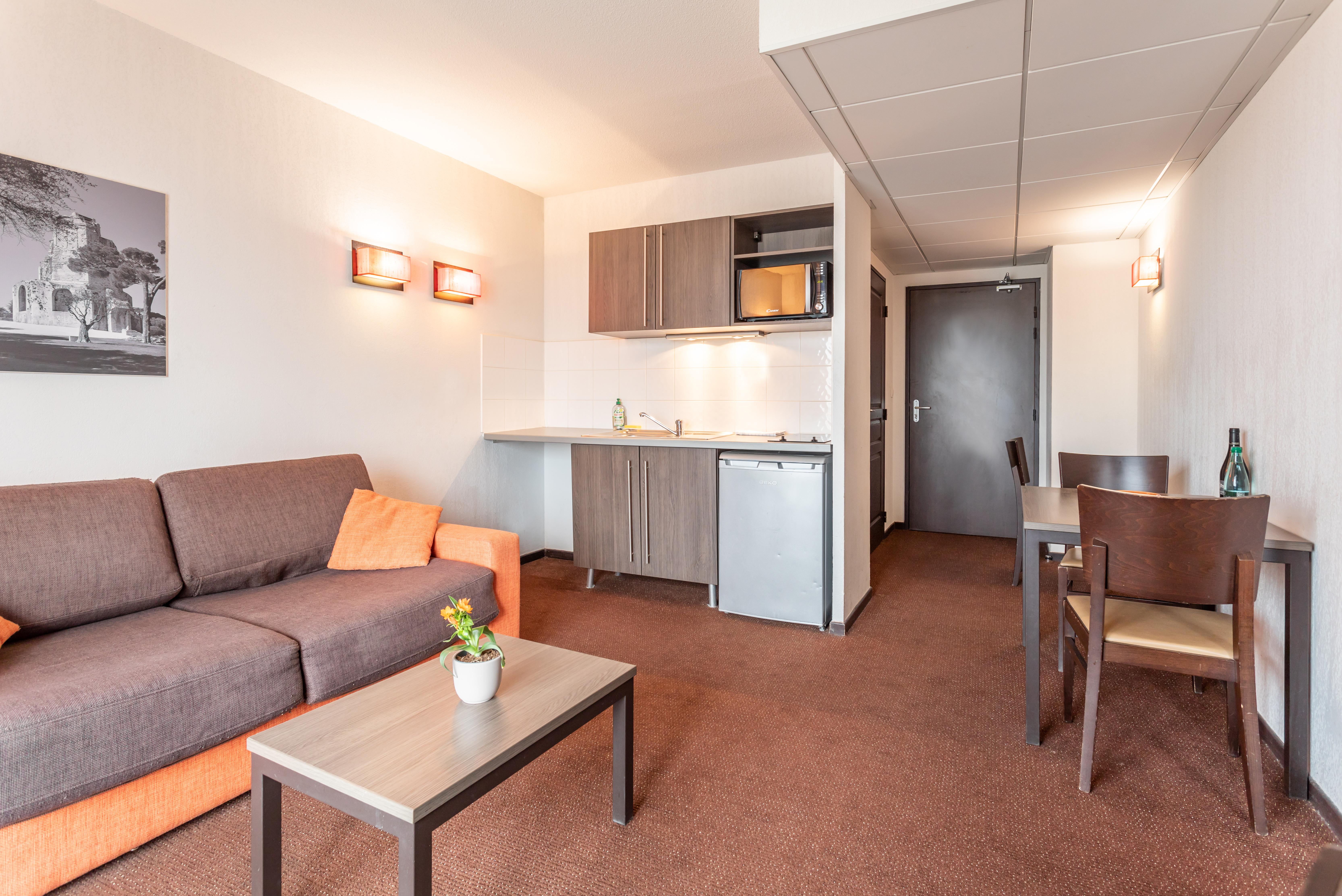 Comfort Aparthotel Nimes Centre Екстер'єр фото