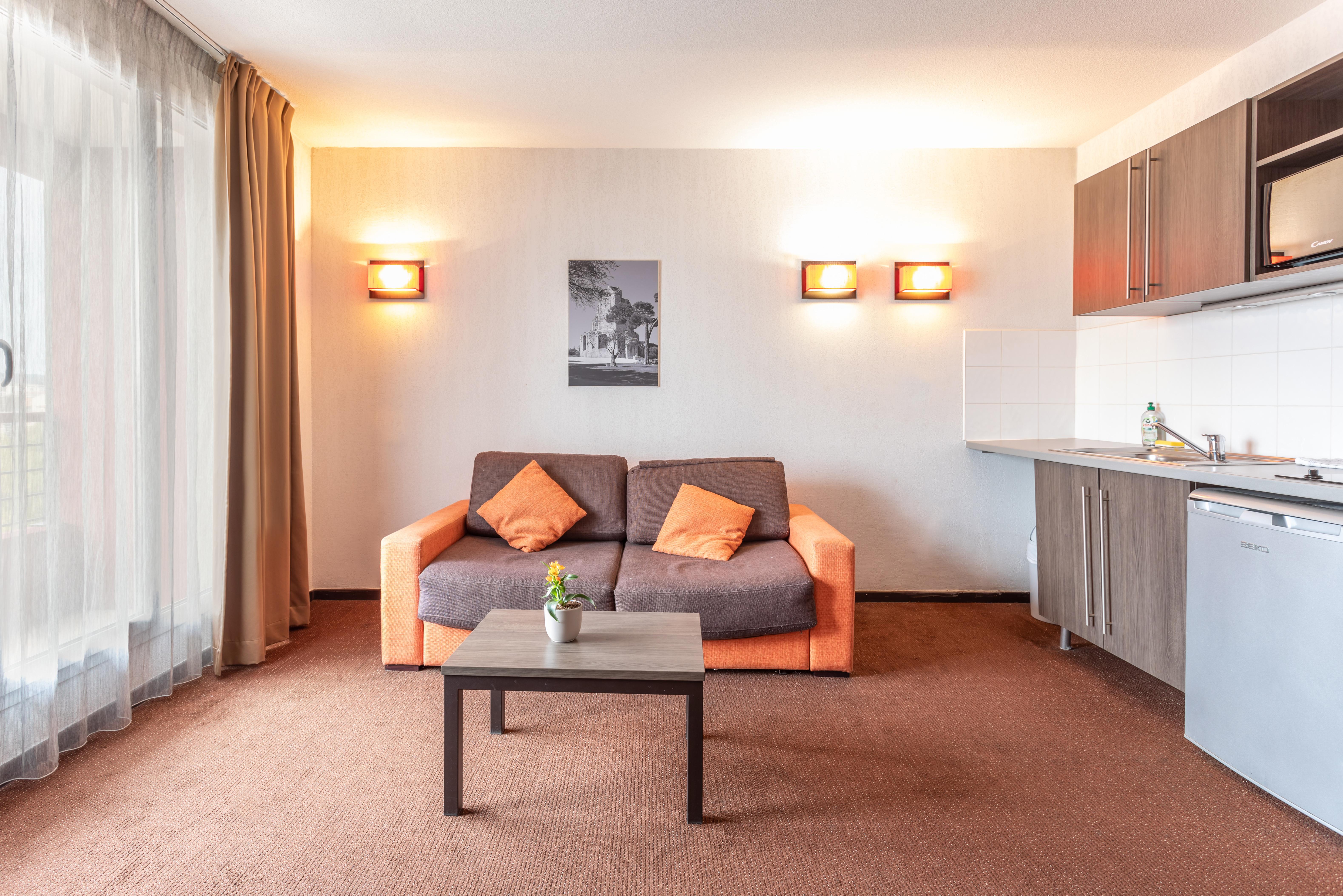 Comfort Aparthotel Nimes Centre Екстер'єр фото