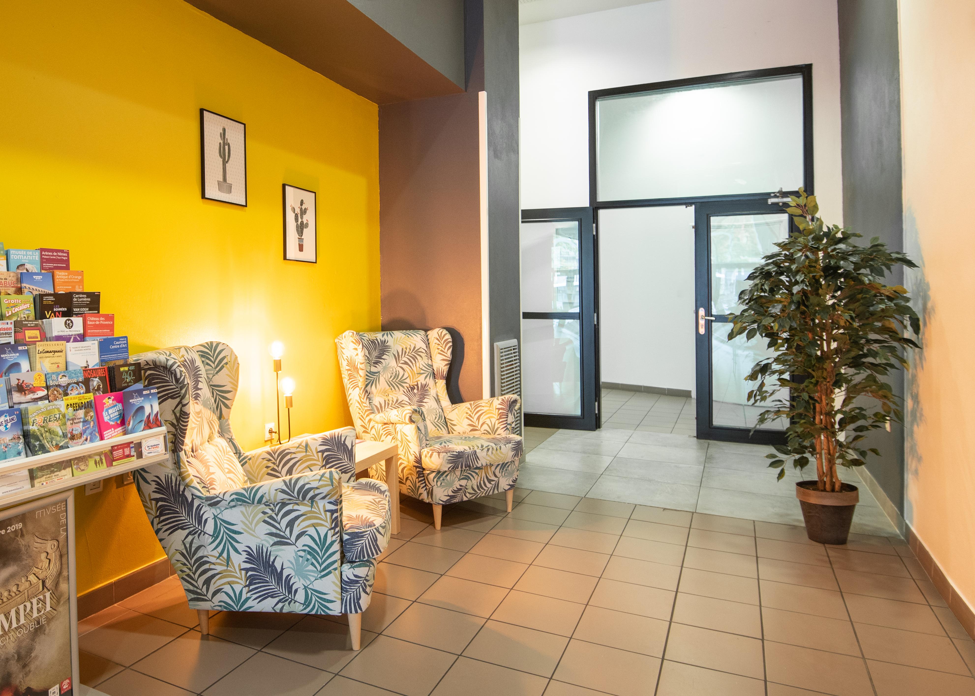 Comfort Aparthotel Nimes Centre Екстер'єр фото