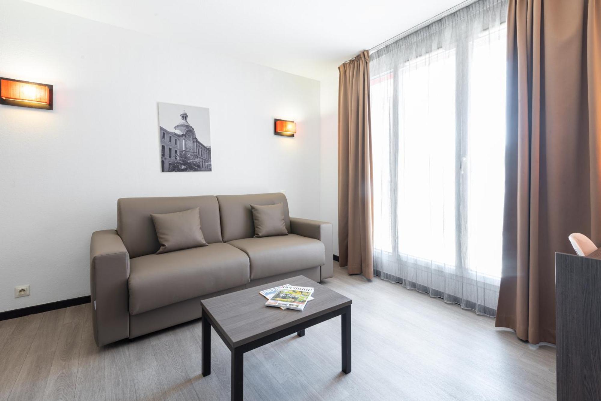 Comfort Aparthotel Nimes Centre Екстер'єр фото