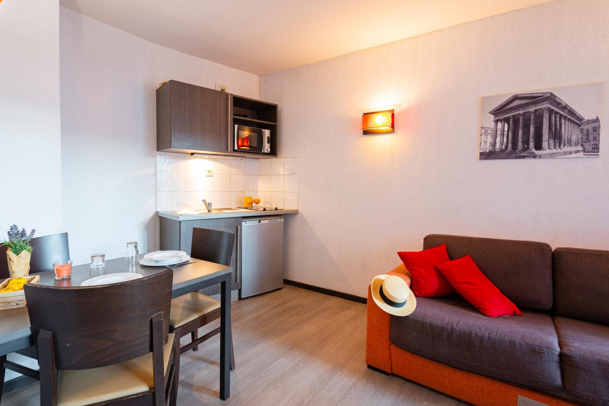 Comfort Aparthotel Nimes Centre Екстер'єр фото