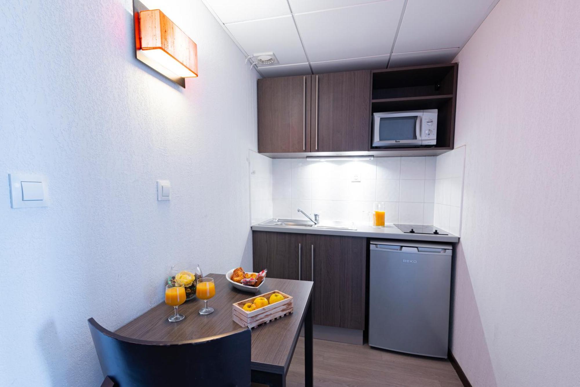 Comfort Aparthotel Nimes Centre Екстер'єр фото