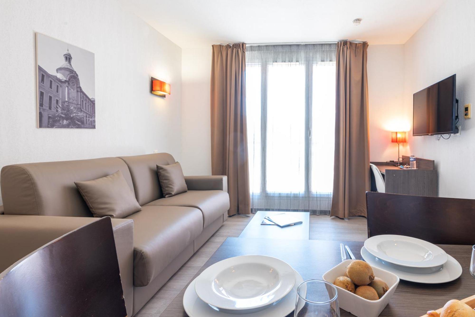Comfort Aparthotel Nimes Centre Екстер'єр фото